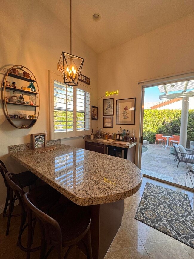 Building Photo - 49560 Loren Ct