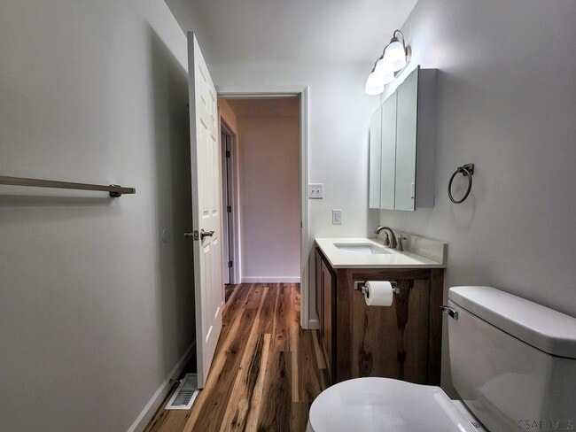 Building Photo - 429 Devon Dr