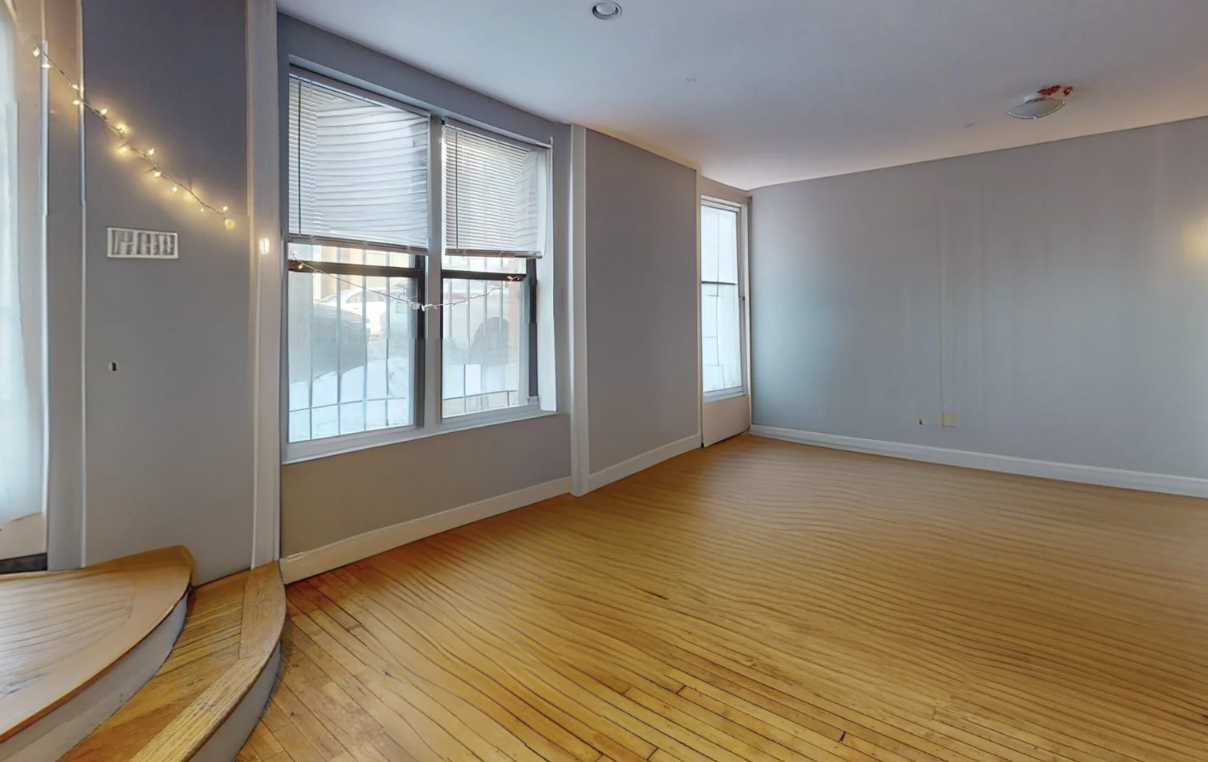 Building Photo - 330 1/2 E St