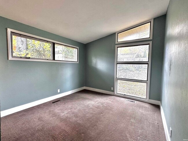 Building Photo - 7102 Woodhue Ln
