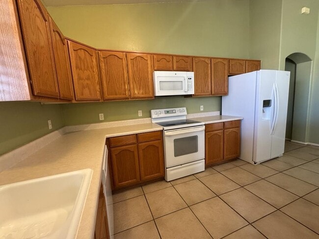 Building Photo - 3817 Camino Arroyo