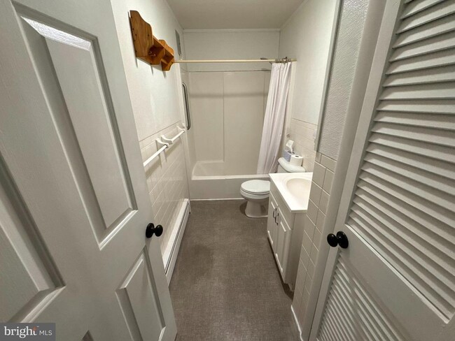 Building Photo - 43 S Main St