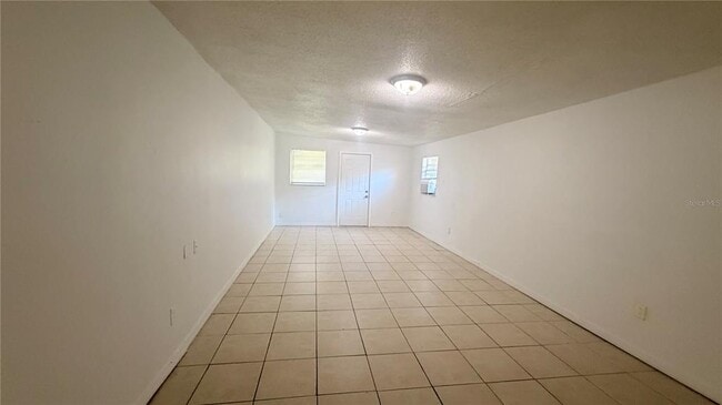 Building Photo - 625 19th St
