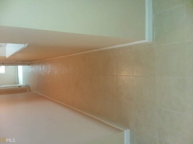 Building Photo - 7104 Fairington Village Dr