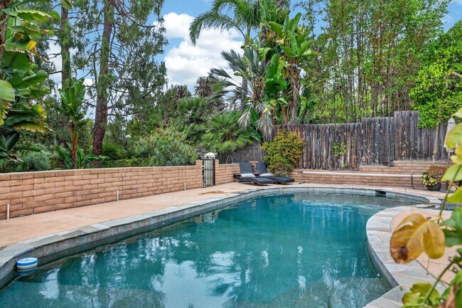 Building Photo - 13660 Acorn Patch Ln