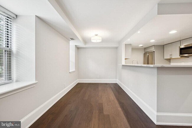 Building Photo - 2129 Florida Ave NW