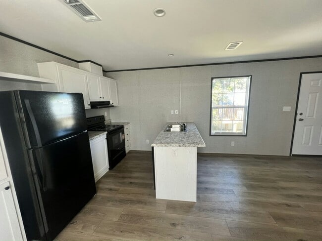 Building Photo - 21 Park Pl