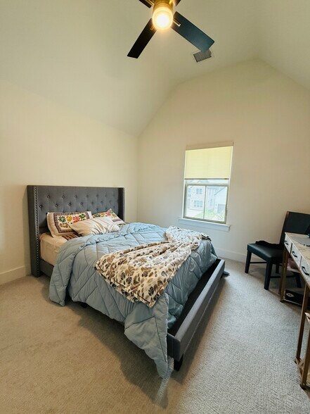 Bedroom 2 - 2604 Bucer Ct