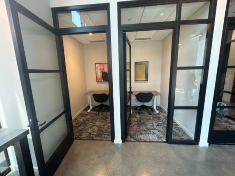 Building Photo - 1100 W Randolph St