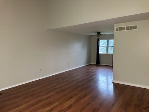 Building Photo - 317 Sycamore Ln