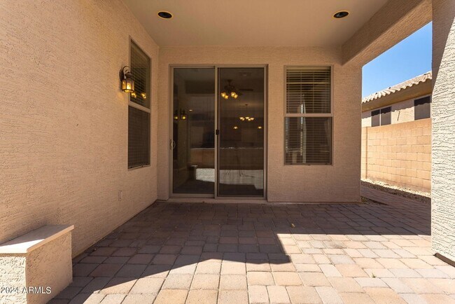 Building Photo - 30153 N 71st Dr