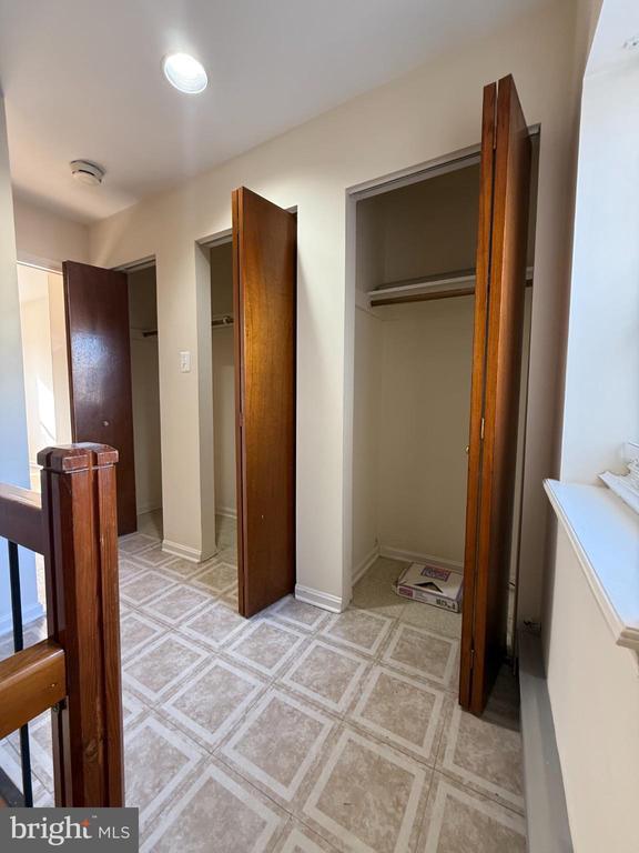 Building Photo - 48 W West St