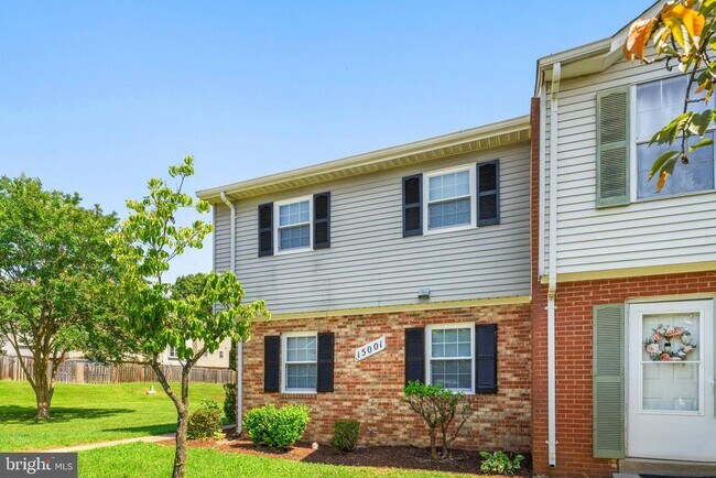 Building Photo - 15001 Cherrydale Dr