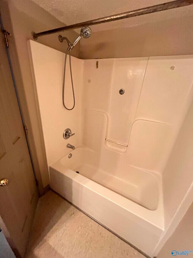 Building Photo - 5005 Chancellor Square