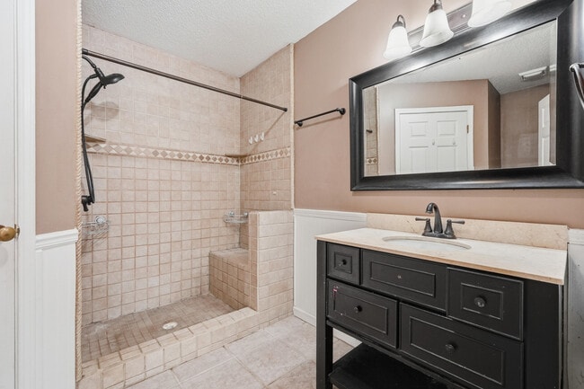 Building Photo - 357 Timber Wind Dr