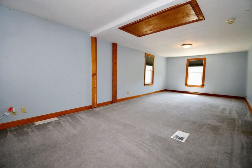 Building Photo - 1023 Joseph St
