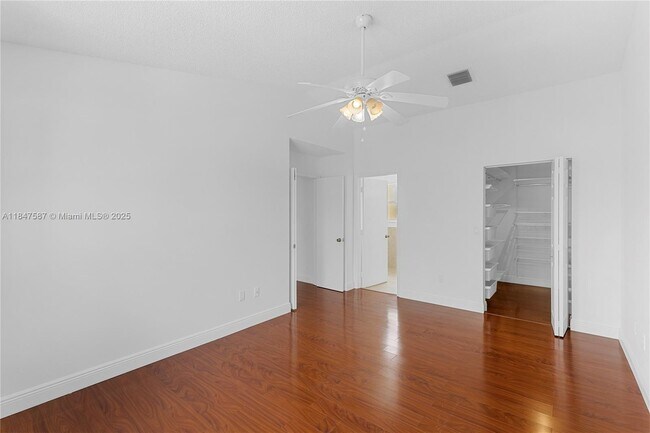 Building Photo - 1445 NW 154th Ln