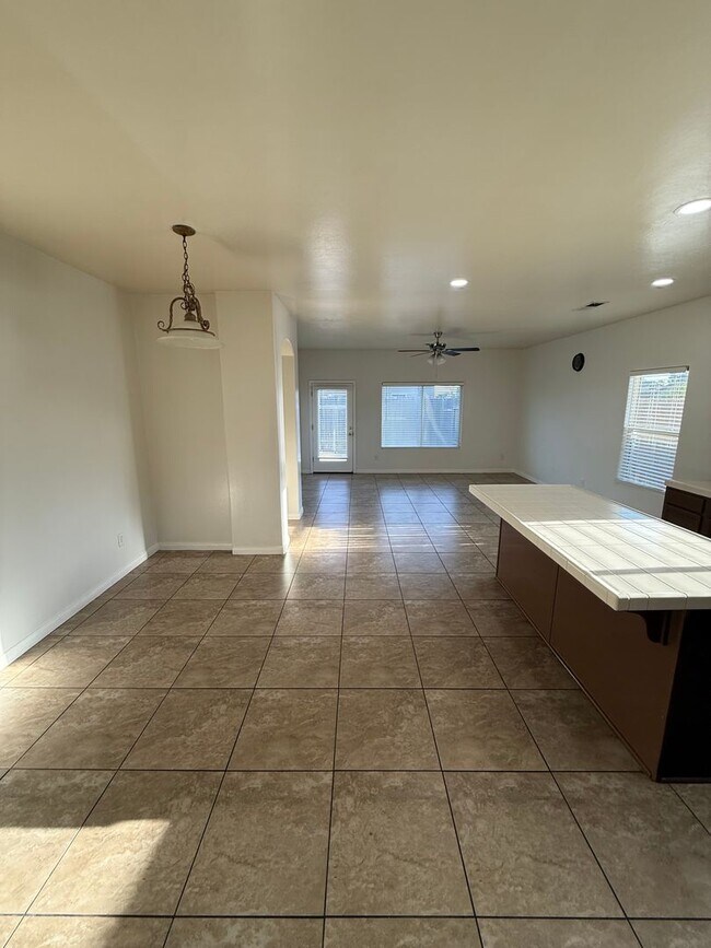 Building Photo - 2623 Bagwell Ct
