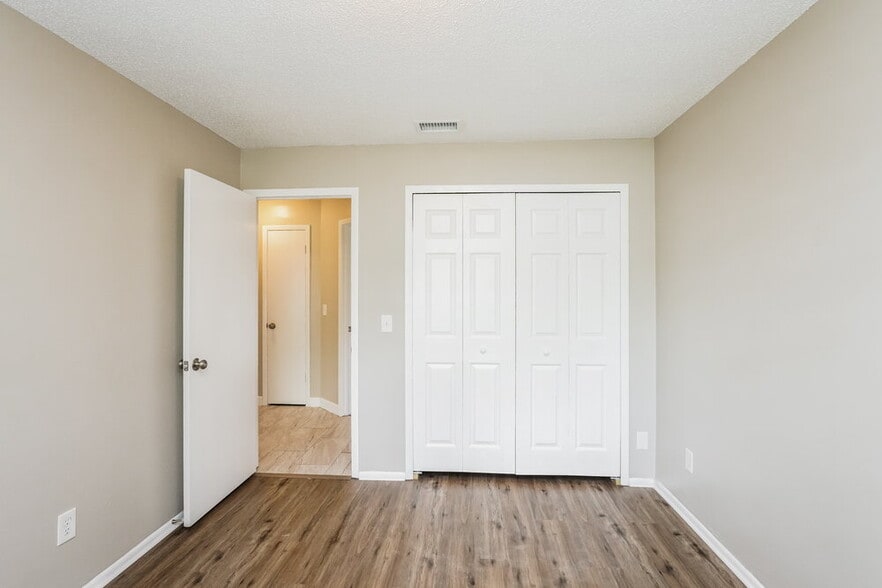 Building Photo - 2767 Muscatello St