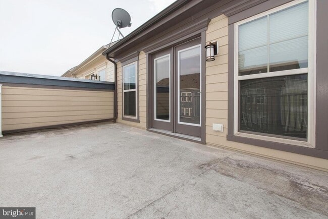 Building Photo - 408 Hendrix Ave