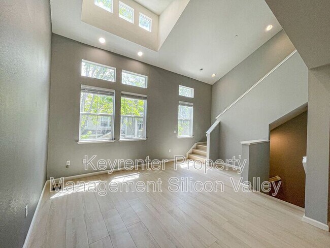 Building Photo - 679 Montara Terrace
