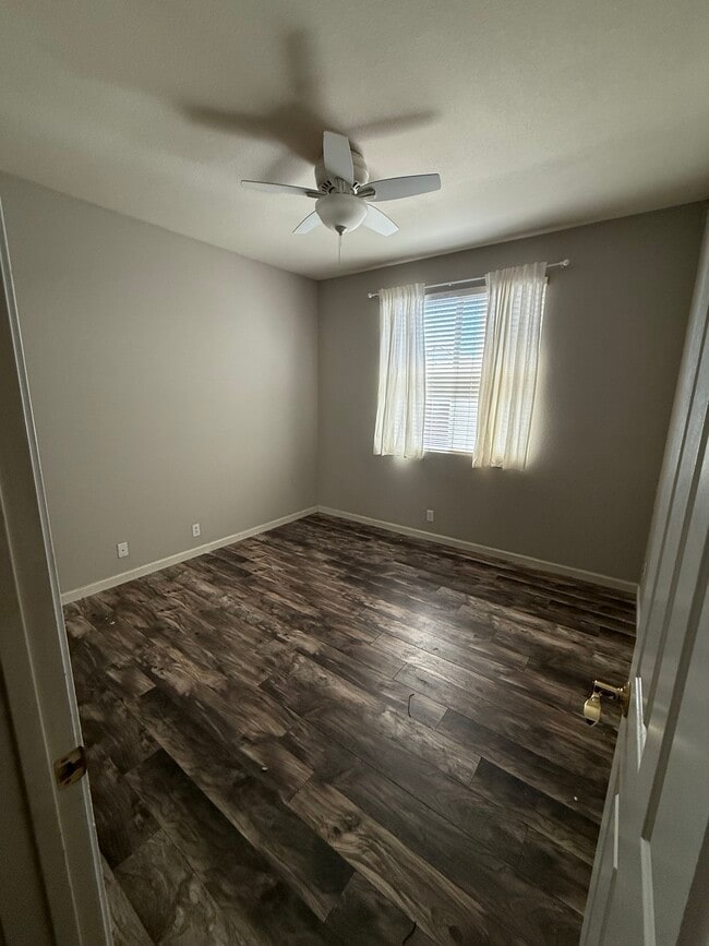 Building Photo - 9644 Crisswell Dr