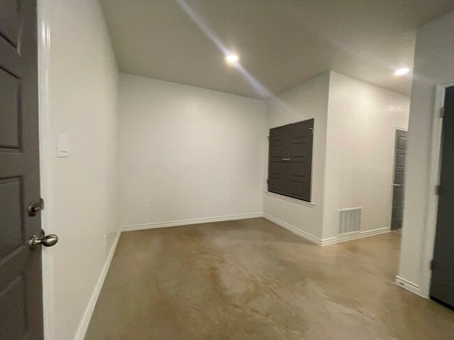 Building Photo - 224 Riptide Dr