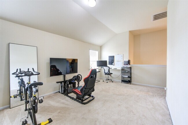 Building Photo - 3330 Madison Elm St