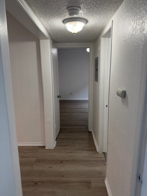 Building Photo - 423 E 82nd St