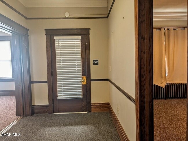 Building Photo - 233 E Pitt St