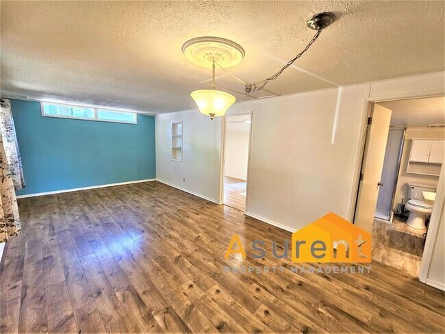 Building Photo - Great Ashland Home Available Now!