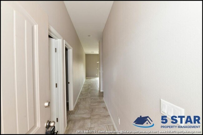 Building Photo - 3 bedroom in Socorro TX 79927