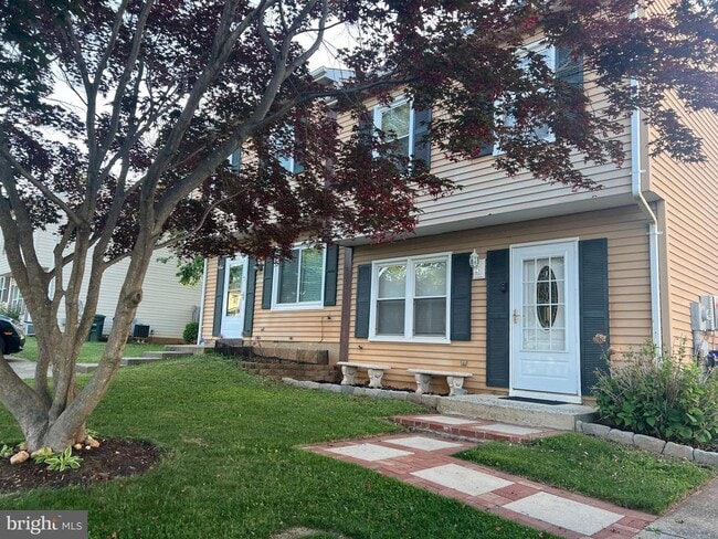 Building Photo - 195 Stonegate Dr
