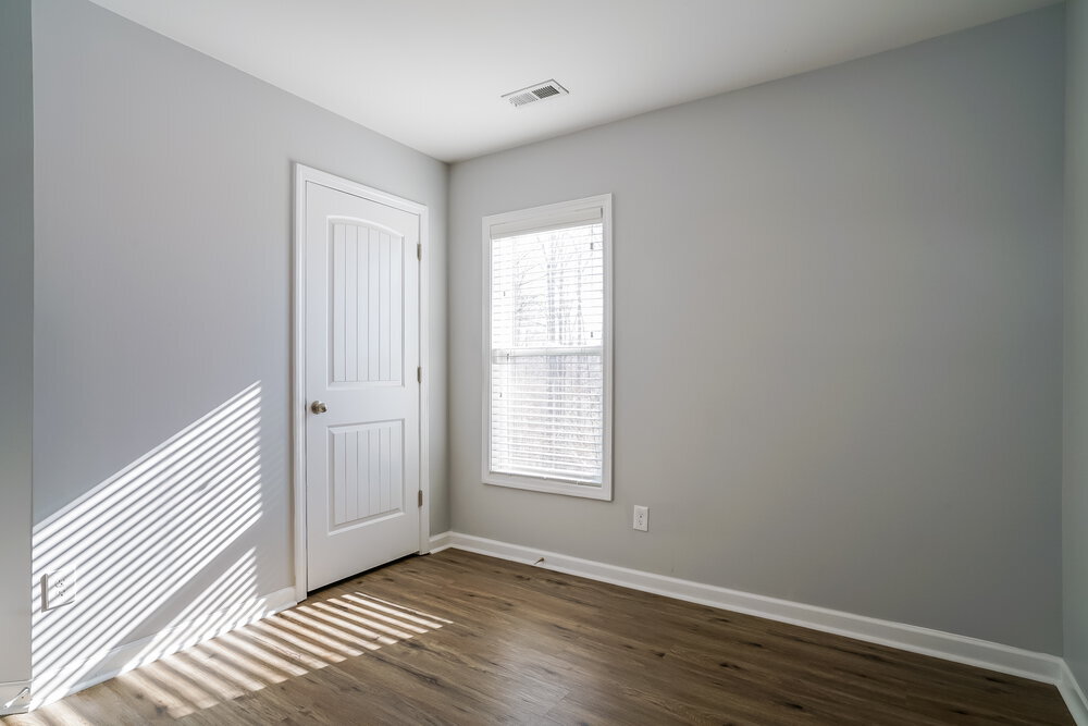 Building Photo - 115 Oakdale Ave