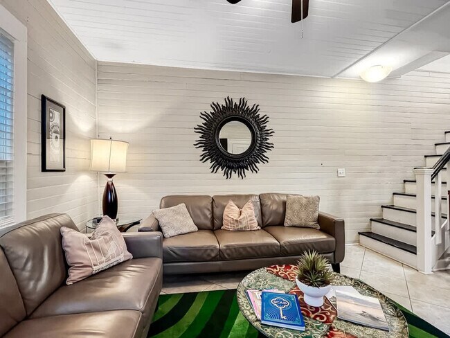 Building Photo - 209 W Bolton St