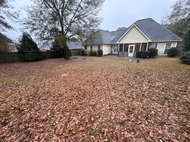 Building Photo - 1168 Lake Greenwood Dr