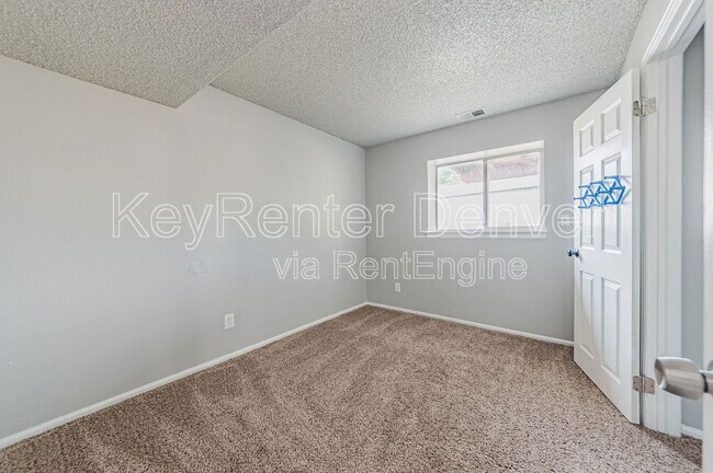 Building Photo - 4560 Eureka Ct