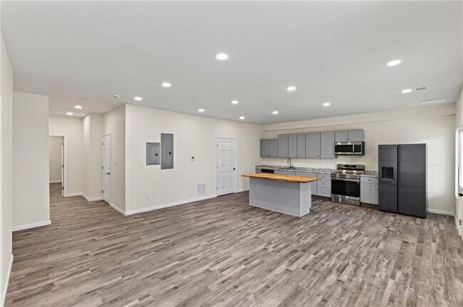 Building Photo - 160 Janney Cir