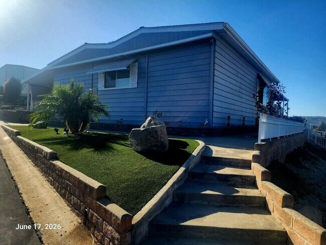 Building Photo - 1175 La Moree Rd
