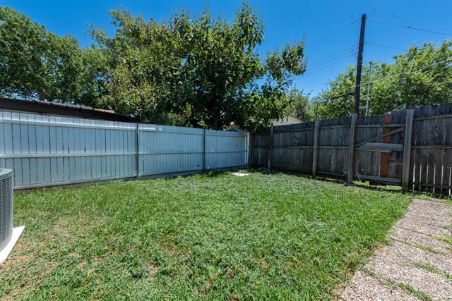 Building Photo - 4430 Windsor Dr