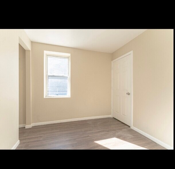 Building Photo - 3128 W 38th Pl