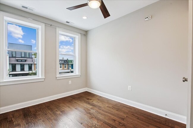 Building Photo - Modern 4BR Home w/ Fireplace, In-Law Suite...