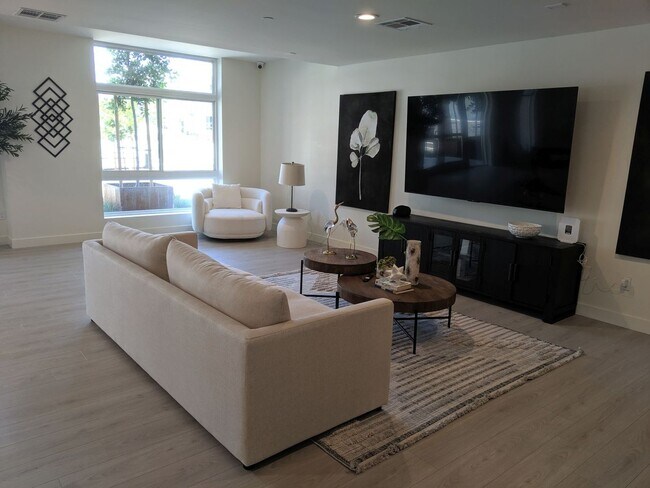 Building Photo - Monterey Bay Square (#308)