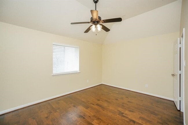 Building Photo - 3211 London Ln