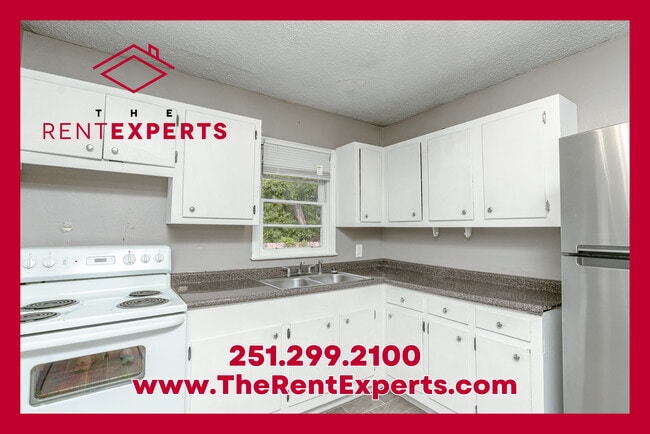 Building Photo - 100 Esplanade Ave