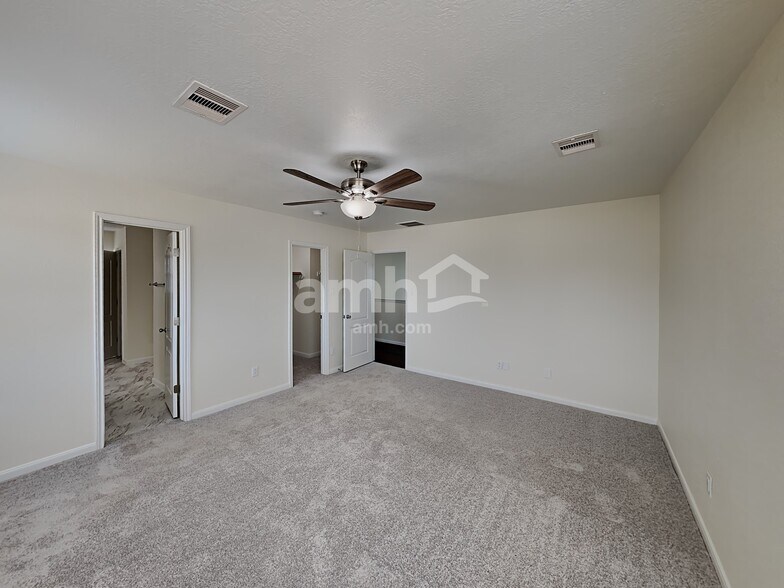 Building Photo - 18735 Westgate Park Dr