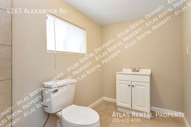 Building Photo - 4263 Alexander Rd