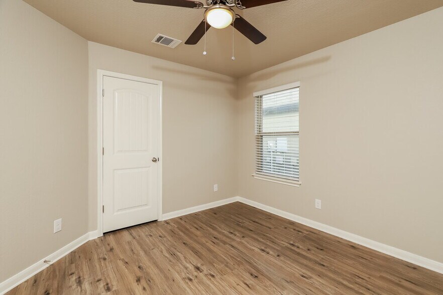 Building Photo - 2677 McCrae