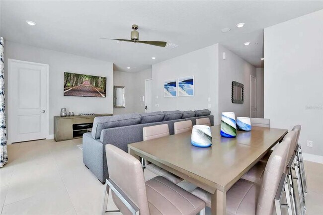 Building Photo - 7740 Sandy Ridge Dr