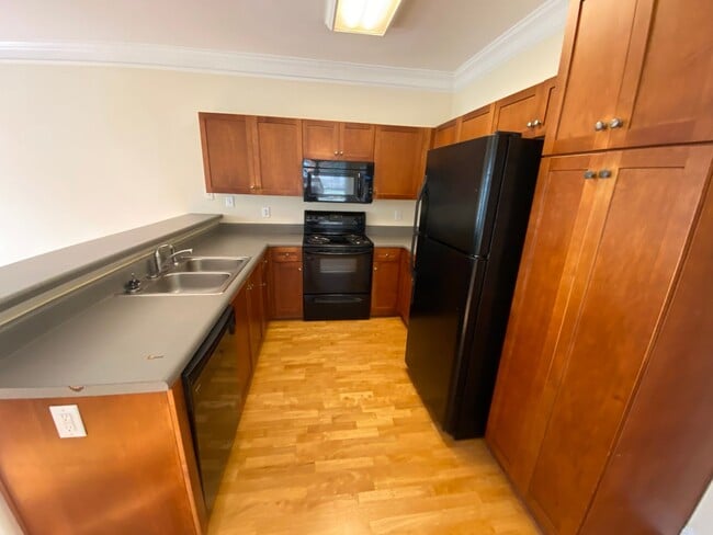 Building Photo - PRE-LEASING FOR AUGUST 2026!